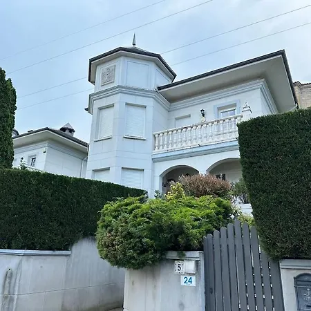 Casa Lujosa En Дом отдыха Treto